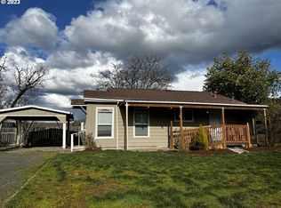 145 Walnut St, Myrtle Creek, OR 97457