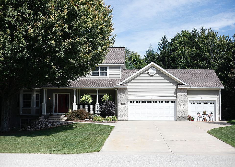 162 Boulder Dr, Norton Shores, MI 49444 Zillow