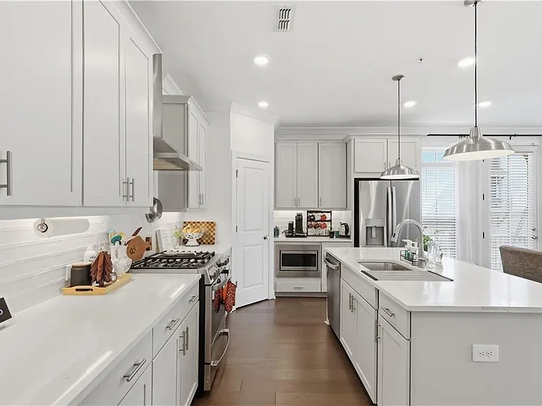 316 Olmstead Way — Photo 8