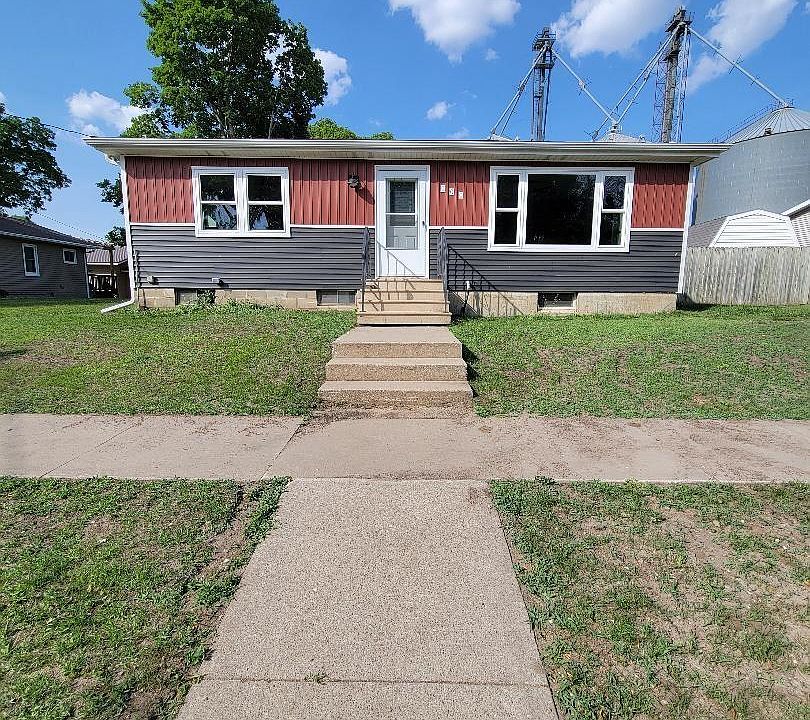 1st image of 900 4th St