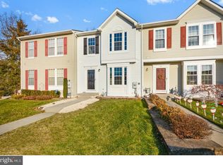 38 Pinehurst Ct, Blackwood, NJ 08012