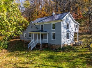 2728 E Branch Loop, Roseland, VA