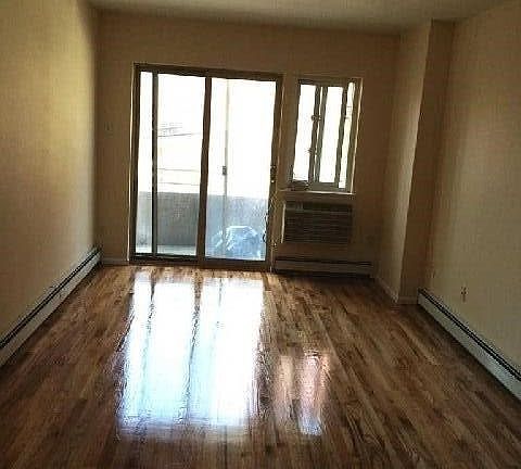 2nd image of 13538 Coolidge Ave