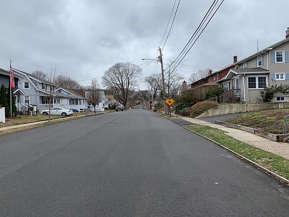 5th image of 44 Allyndale Dr