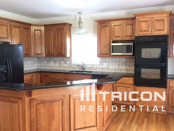 3rd image of 1337 Balson Dr