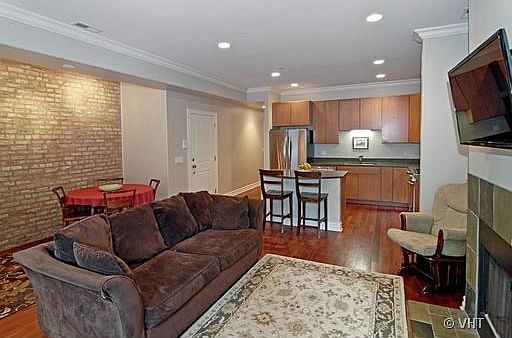 4th image of 4109 N Kenmore Ave Unit 1A