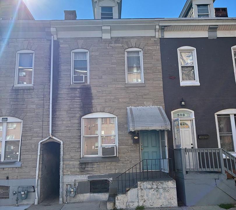 1st image of 310 Carpenter St