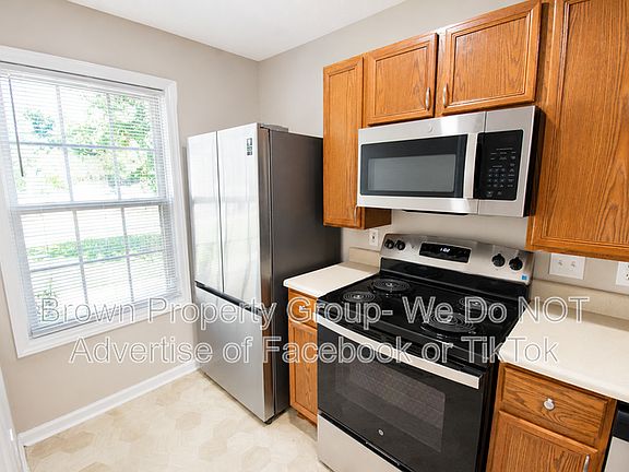 4th image of 303-101 Hinsdale Ave