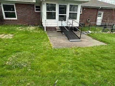 3rd image of 7037 Ridge Rd