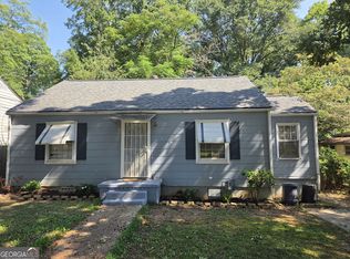 1693 John Calvin Ave, College Park, GA 30337