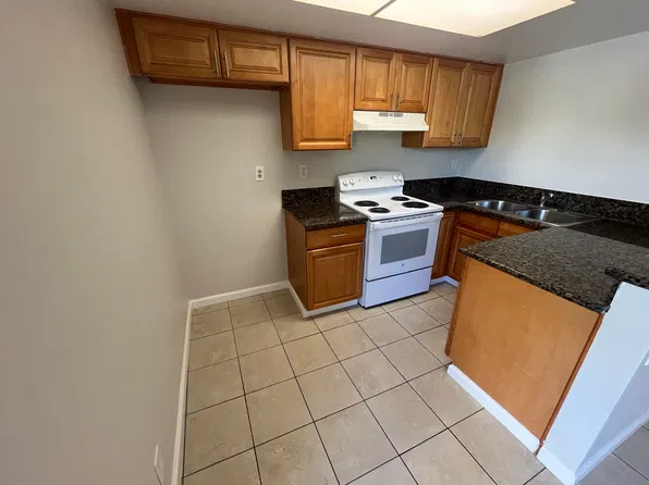 1330 N French St, 1330 N French St #74a683a20, Santa Ana, CA 92701