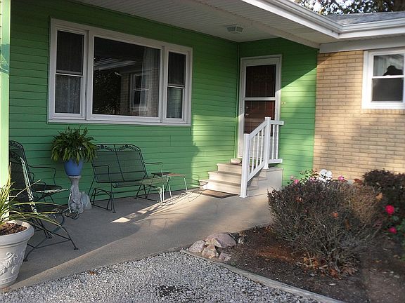 Relaxing front porch