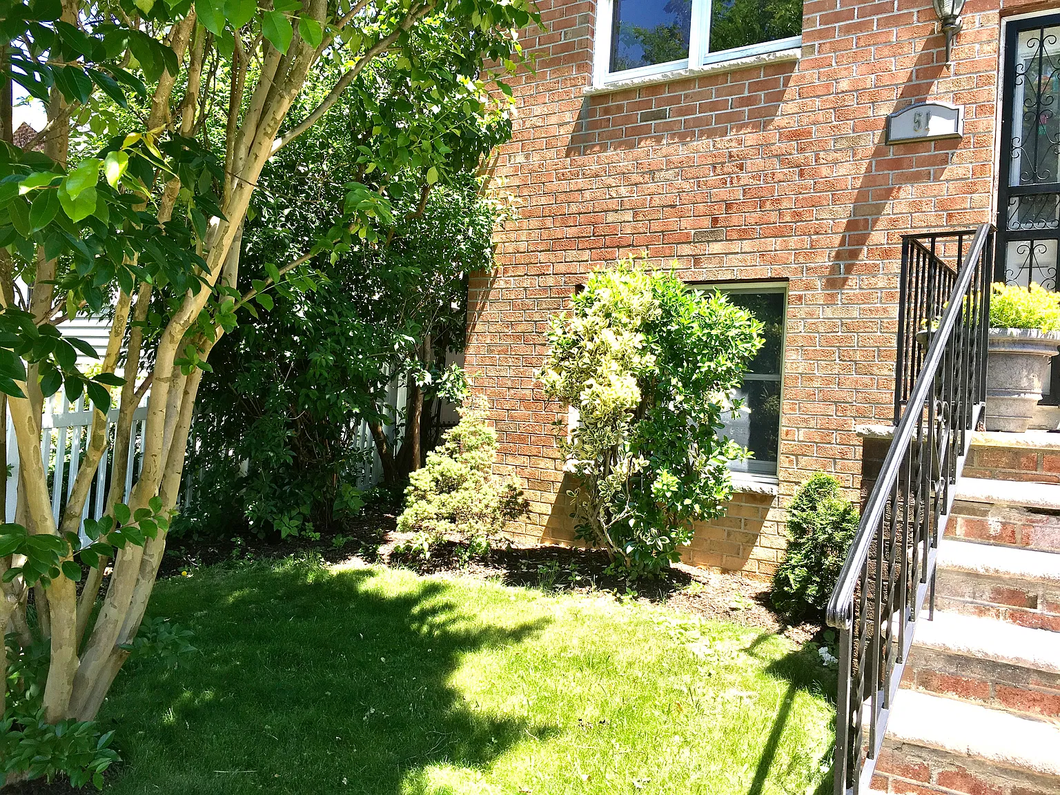 51 Borcher Ave — Photo 2