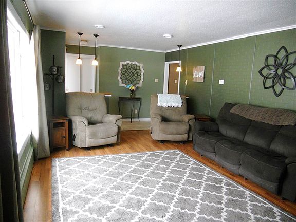 3rd image of 408 Lane Ave