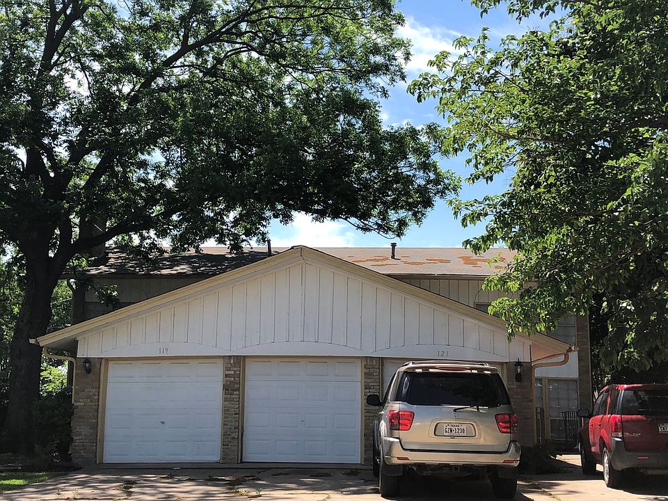 2nd image of 119 N Cottonwood Dr #121