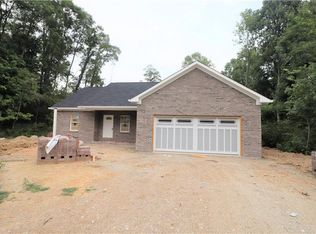 114 Victory Hl, Coatesville, IN 46121