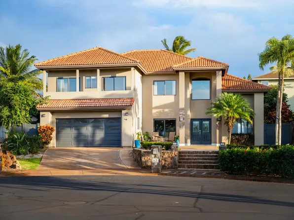 12 Areca Pl, Lahaina, HI 96761