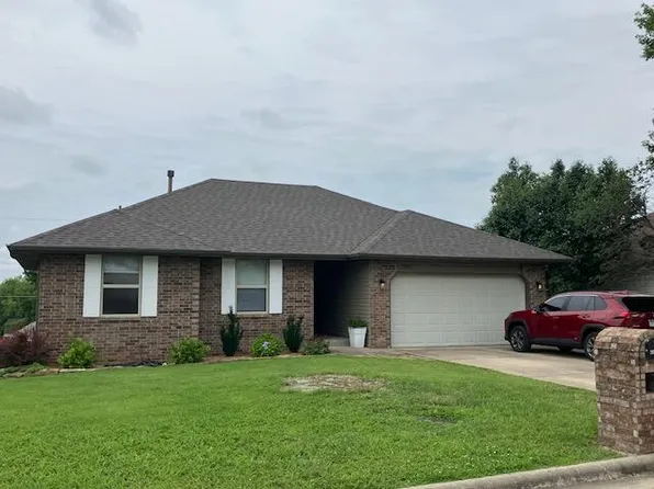 2030 E Charles Street, Republic, MO 65738