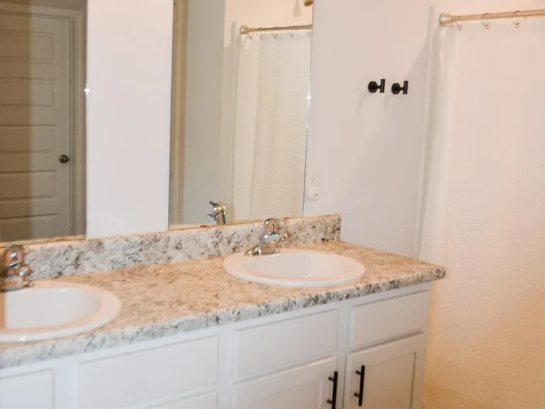 5536 Lancelot Trl — Photo 9