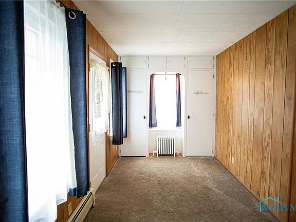 4th image of 420 Union Ct