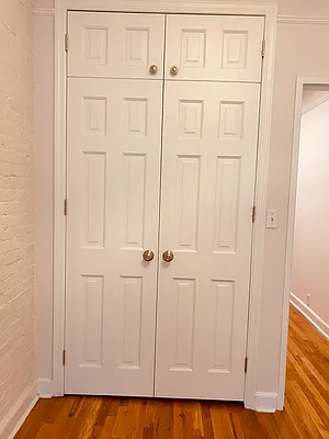 Rented by Metropolis Real Estate of Manhattan | media 18