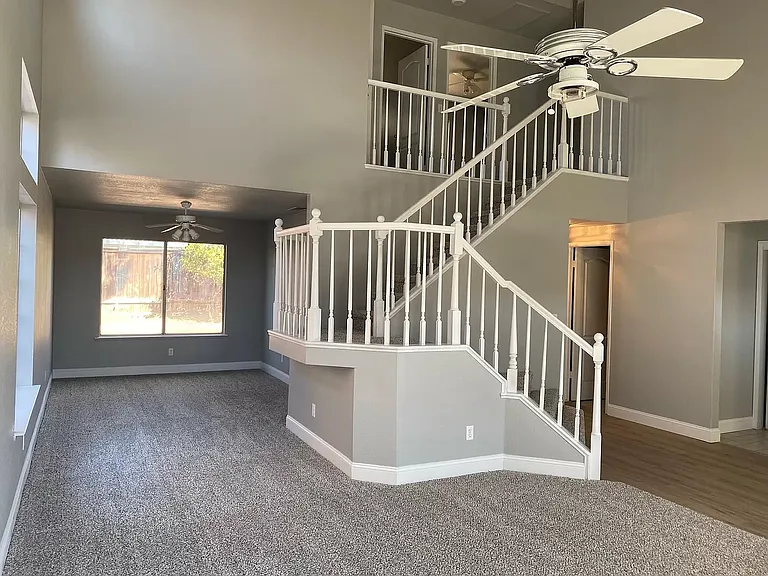 259 W Fallbrook Ave — Photo 5