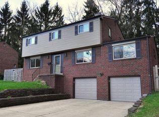 152 Tanglewood Dr, Pittsburgh, PA 15221