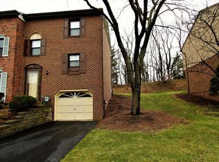 7312 Beacon Hill Dr, Pittsburgh, PA 15221