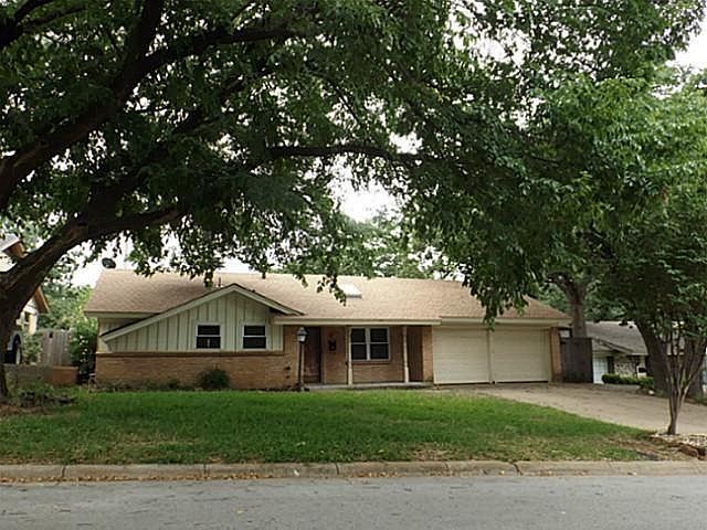 1st image of 1815 Mary Dr