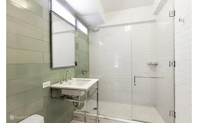 Rented by Douglas Elliman | media 16