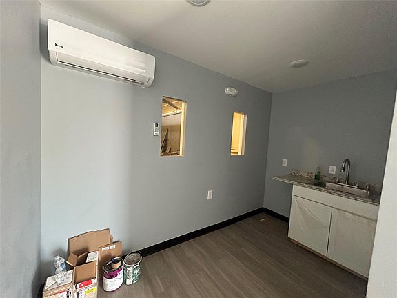 4th image of 6936 Lozier St