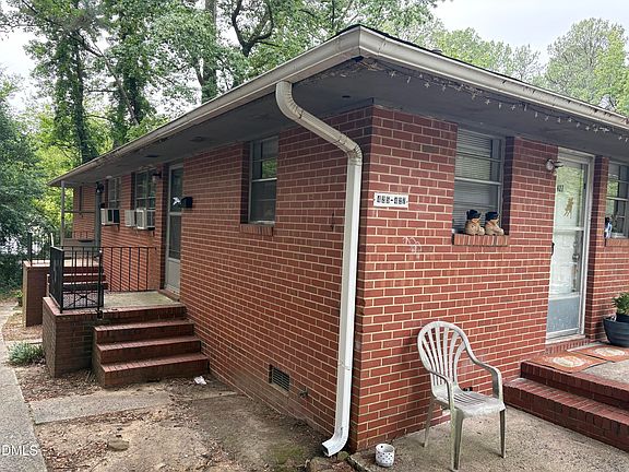 2nd image of 425 Green St