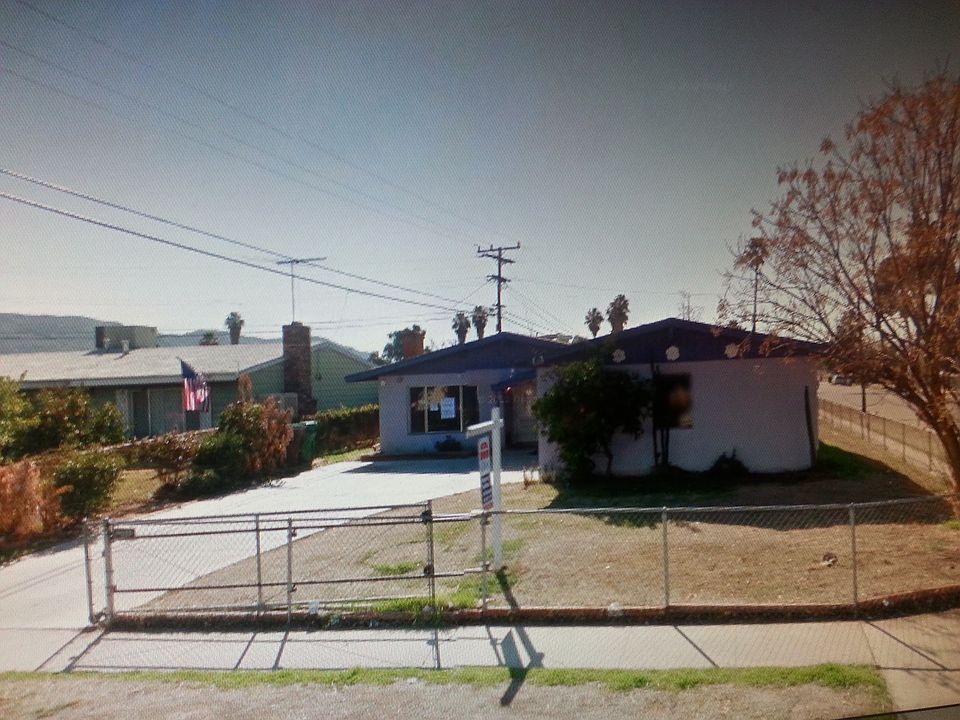 1st image of 25291 Yolanda Ave