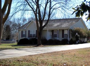 177 Greenhaven Dr, Lexington, NC 27292