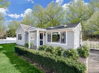 11 12th St, East Hampton, NY 11937