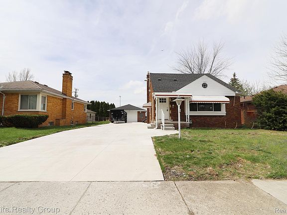 4th image of 5743 N Highland St