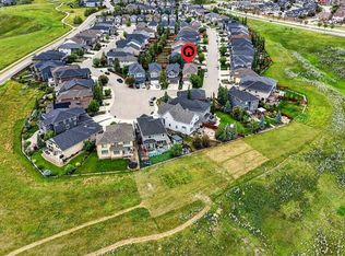 131 W Cranarch Cres SE, Calgary, AB T3M 2J2