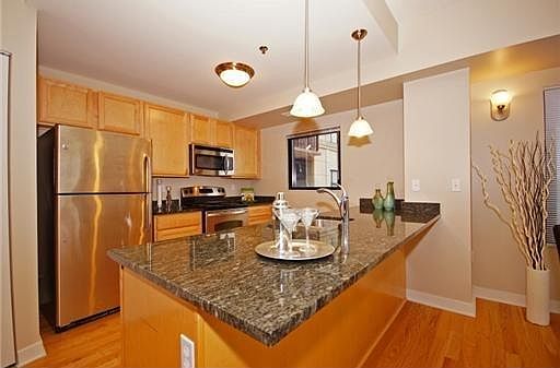 5th image of 111 N Ashley St Suite 910