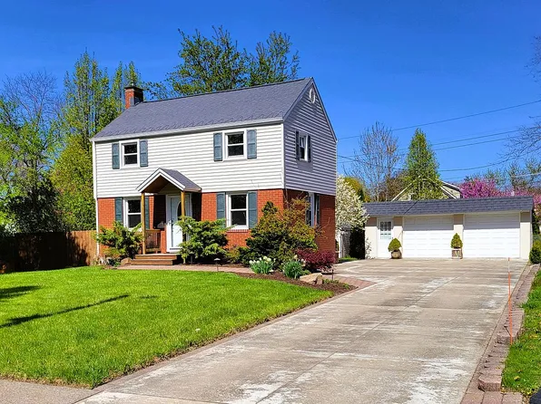 2801 Harvard Blvd, Erie, PA 16508