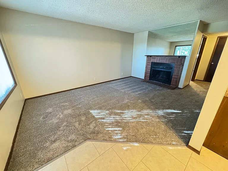 1802 Knox St #3 — Photo 7