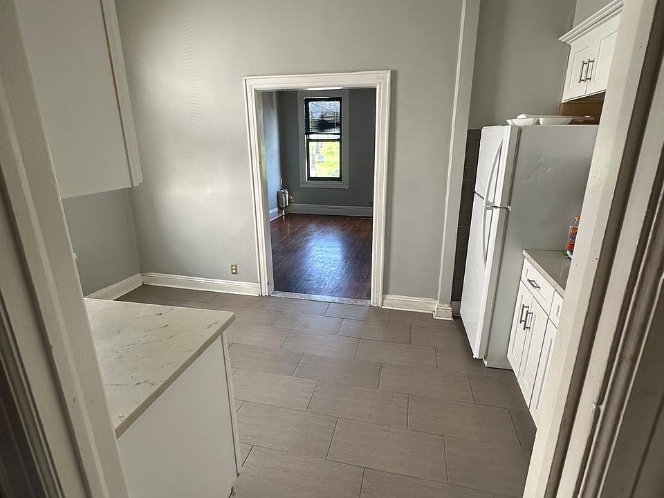 1st image of 7103 Metropolitan Ave Floor 2