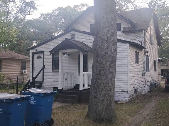 3rd image of 2920 8th St