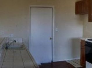9101 Maxwell Ct, Lamont, CA 93241