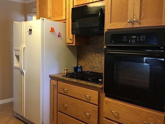 4th image of 2125 Hogan Dr
