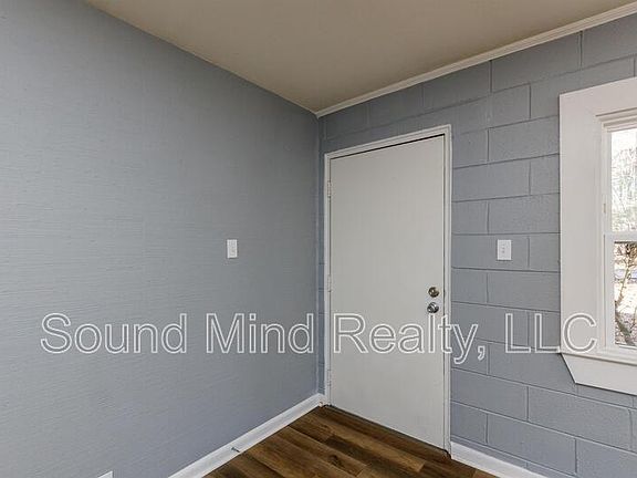 5th image of 717 Woodland Rd