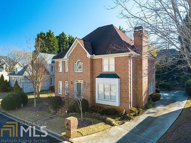 1st image of 2511 Summeroak Dr