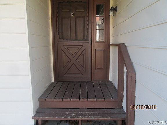 2nd image of 310 Patriot Ln APT H