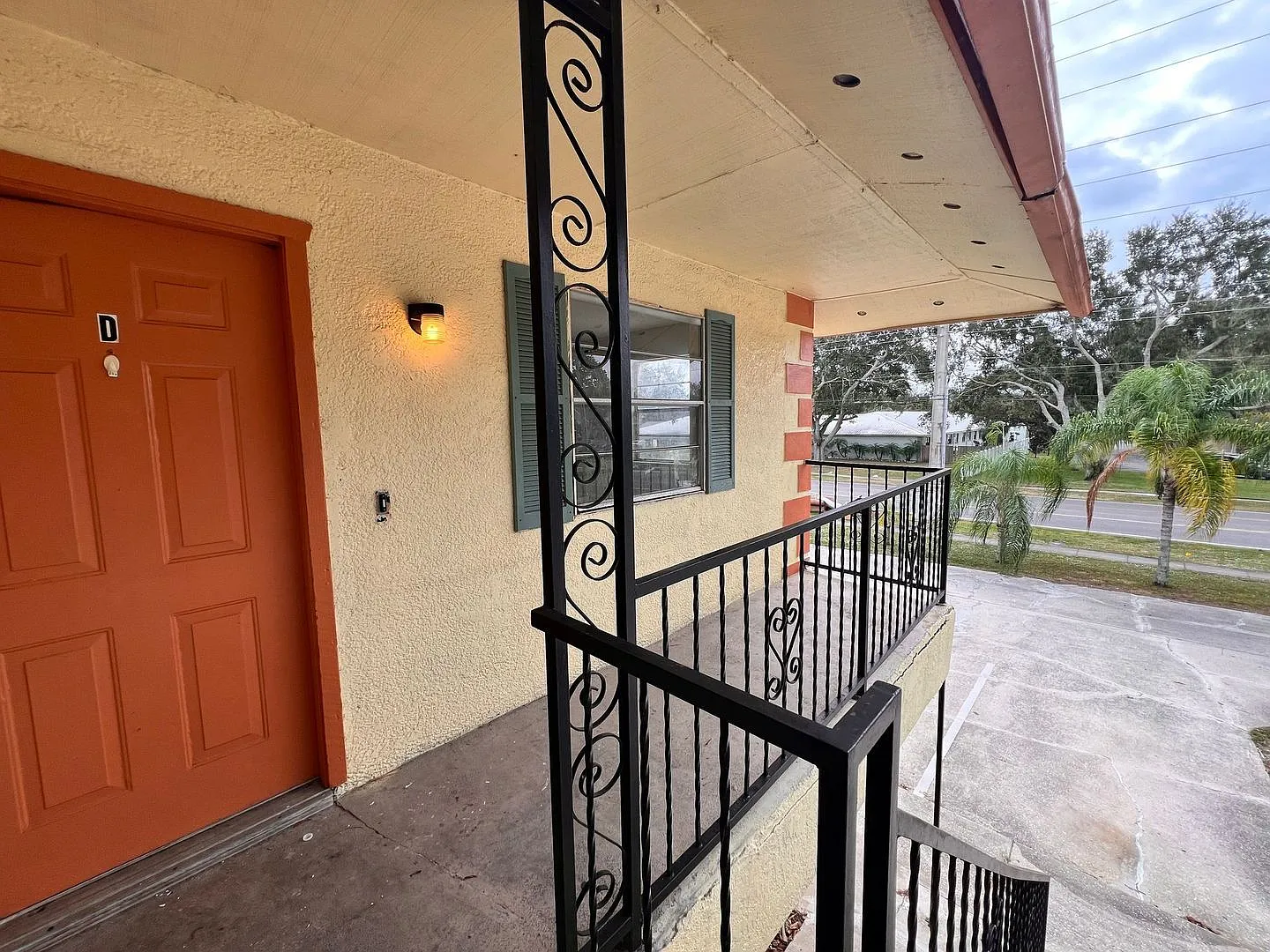 KNOX D — Photo 2