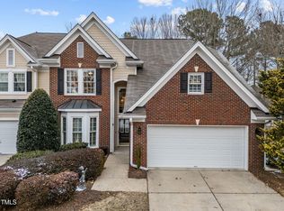 112 White Lake Ct, Cary, NC 27519
