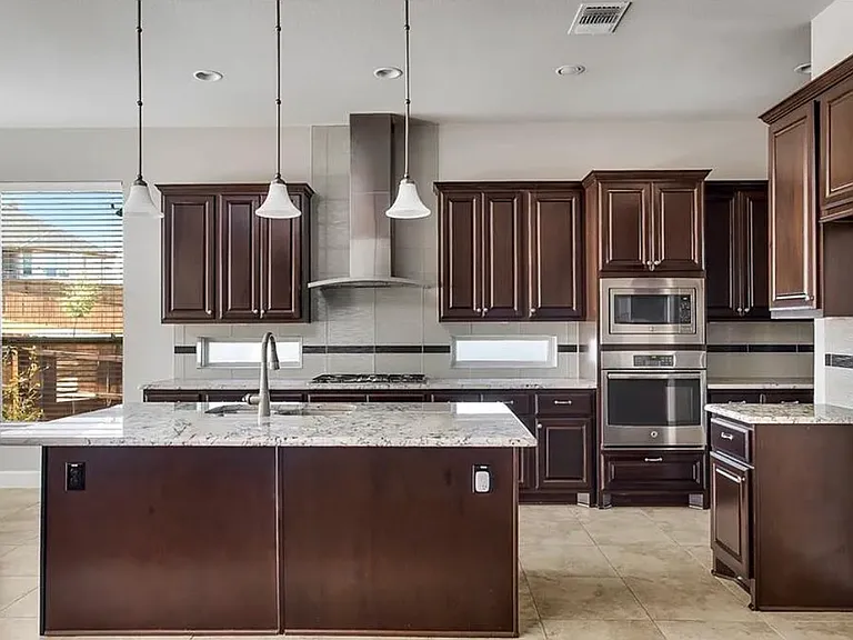 6313 Hewetson Dr — Photo 7